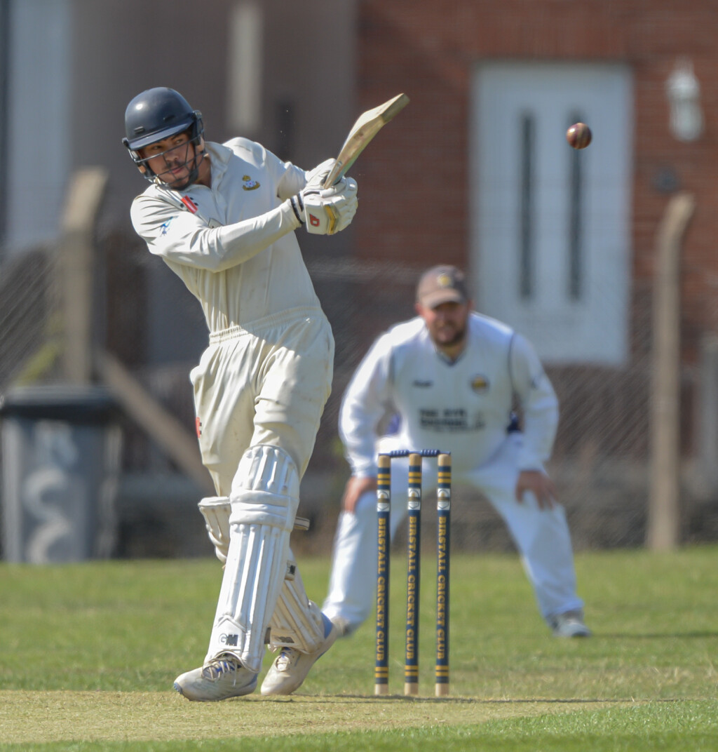 Mali Bardouille-Lewis hits out for Yeadon during his knock of 41 Picture: Ray Spencer
